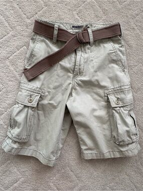 Wearfirst/ Kids/Boys Khaki Cargo Shorts with Brown Belt/10